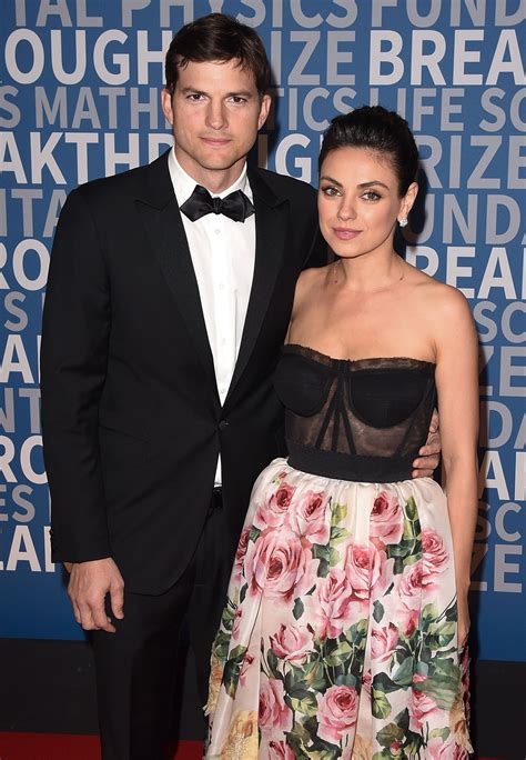 mila kunis marido.